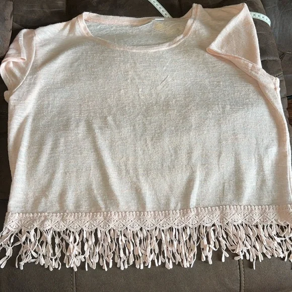 3/$15. Bundle sale Catos Peach cap sleeve L t shirt with fringe hem - Picture 6 of 10